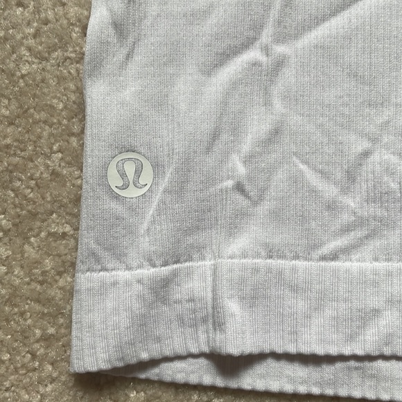 White Lululemon tank top size 6 - Picture 3 of 3